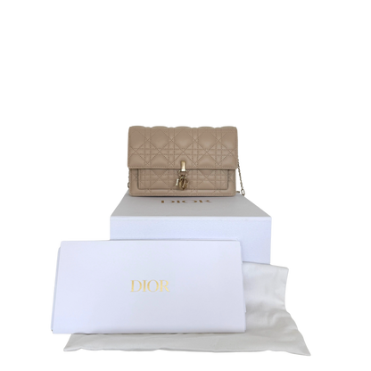 Dior My Dior Daily Pouch mit Kette Puderbeige Fullset / sehr gut Dior