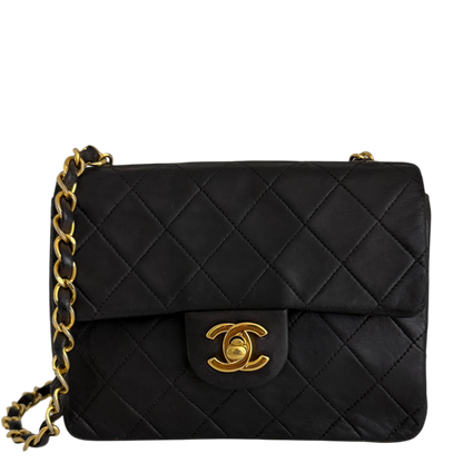 Chanel Timeless Mini Classic Flap schwarz GHW Vintage / gut Chanel