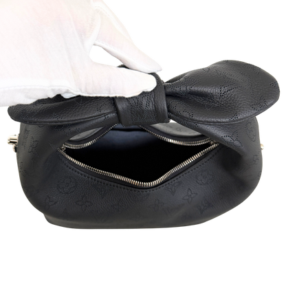 Louis Vuitton Why Knot PM Schwarz / neuwertig Louis Vuitton