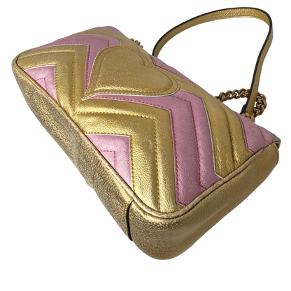 Gucci GG Marmont Matelasse Schultertasche aus gestepptem Leder Gold Pink / gut Gucci