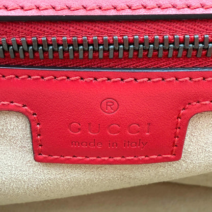 Gucci Kleine GG Marmont Schultertasche Rot / neuwertig Gucci