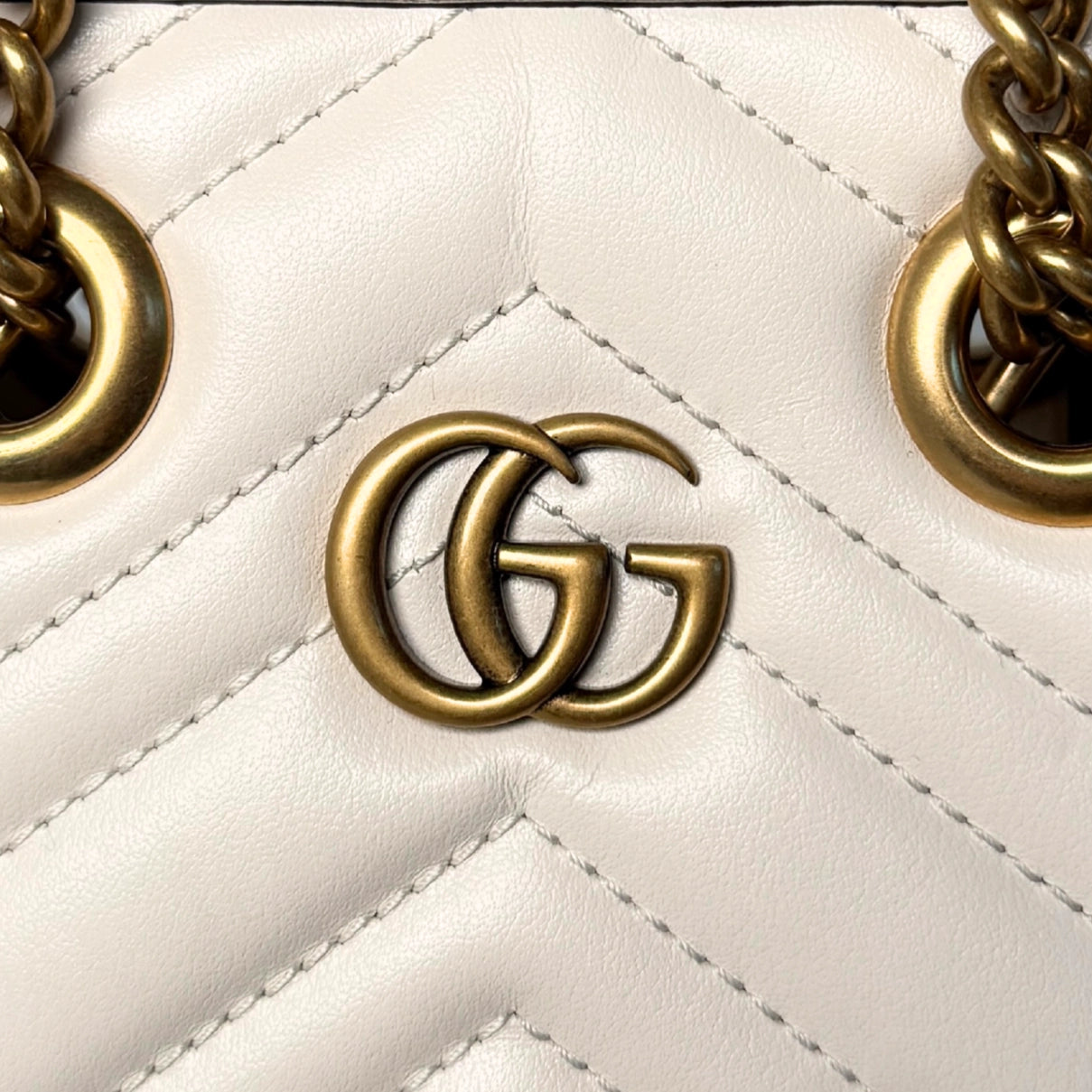 Gucci GG Marmont Mini-Handtasche Weiß / sehr gut Gucci