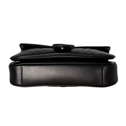 Gucci Mittelgroße GG Marmont Schultertasche Schwarz / neuwertig Gucci