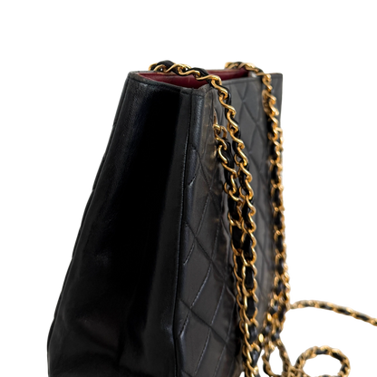 Chanel Matelassé Tote Bag mit Kettenriemen Schwarz / gut Chanel