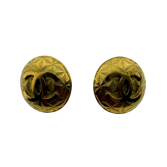Chanel Coco Mark Matelassé Clip-on Earrings Gold / very good