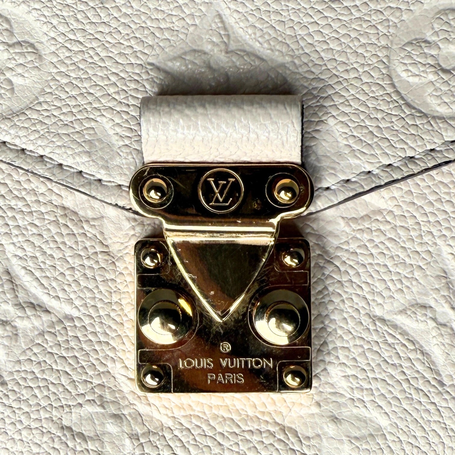 Louis Vuitton Pochette Métis MM Monogram Empreinte M44738 Crème Fullset / gut Louis Vuitton