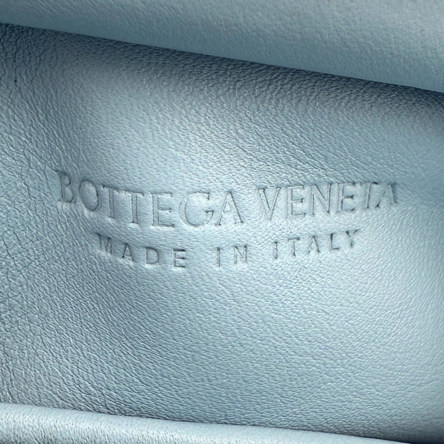 Bottega Veneta Micro Pouch Clutch Hellblau / neuwertig Bottega Veneta