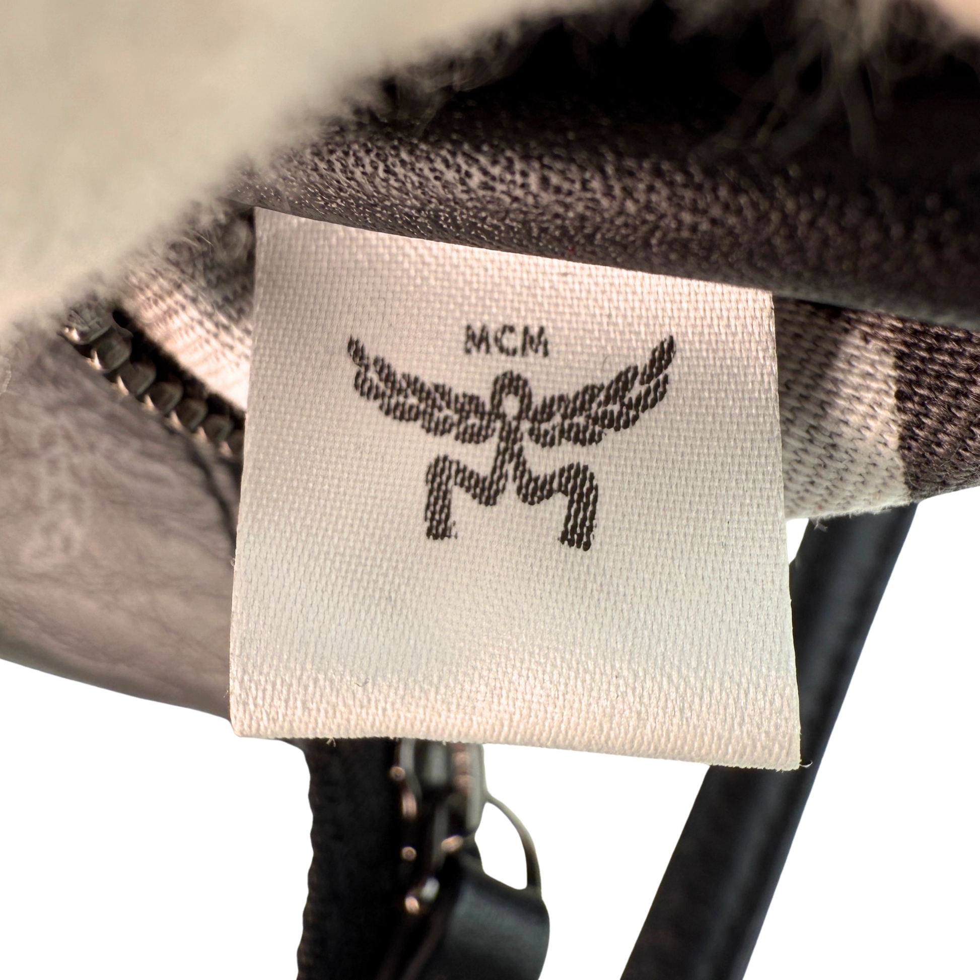 MCM Liz Wendeshopper Mini Schwarz / neuwertig MCM