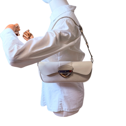 Louis Vuitton Montaigne Clutch Epi Leder creme / neuwertig Louis Vuitton