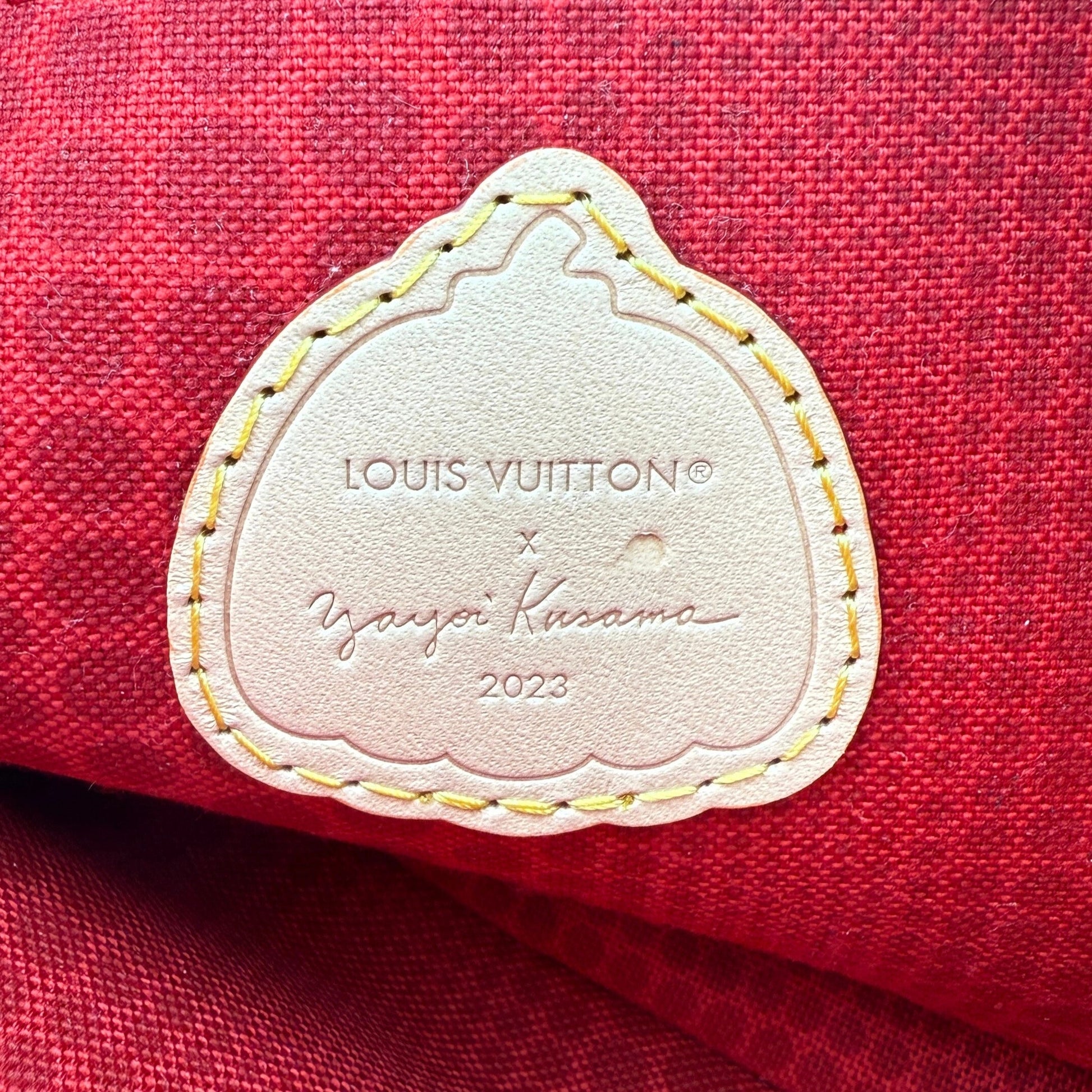 Louis Vuitton x Yayoi Kusama Multi Pochette Accessoires Monogram Dots Bunt / neuwertig Louis Vuitton