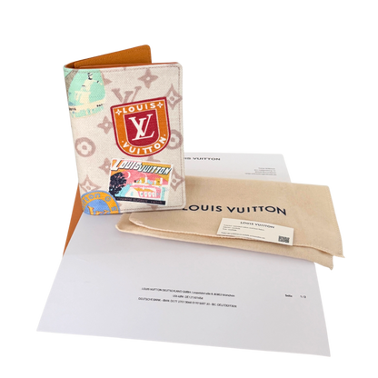 Louis Vuitton Louis Vuitton The Flight Mode Passport Cover Dune Beige Fullset / neuwertig