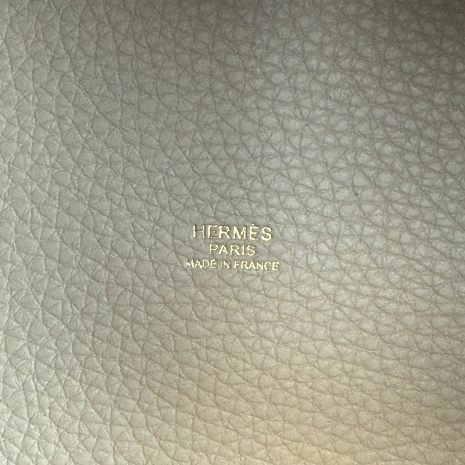 Hermès Picotin 18 Taurillon Clémence beige S2 Trench goldene Hardware 2025 Fullset / neuwertig Hermès