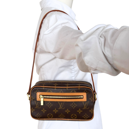 Louis Vuitton Pochette Cité Monogram Canvas Braun / sehr gut Louis Vuitton