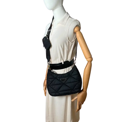 Prada Hobo Tasche Re-Nylon Padded Schultertasche schwarz / neuwertig Prada