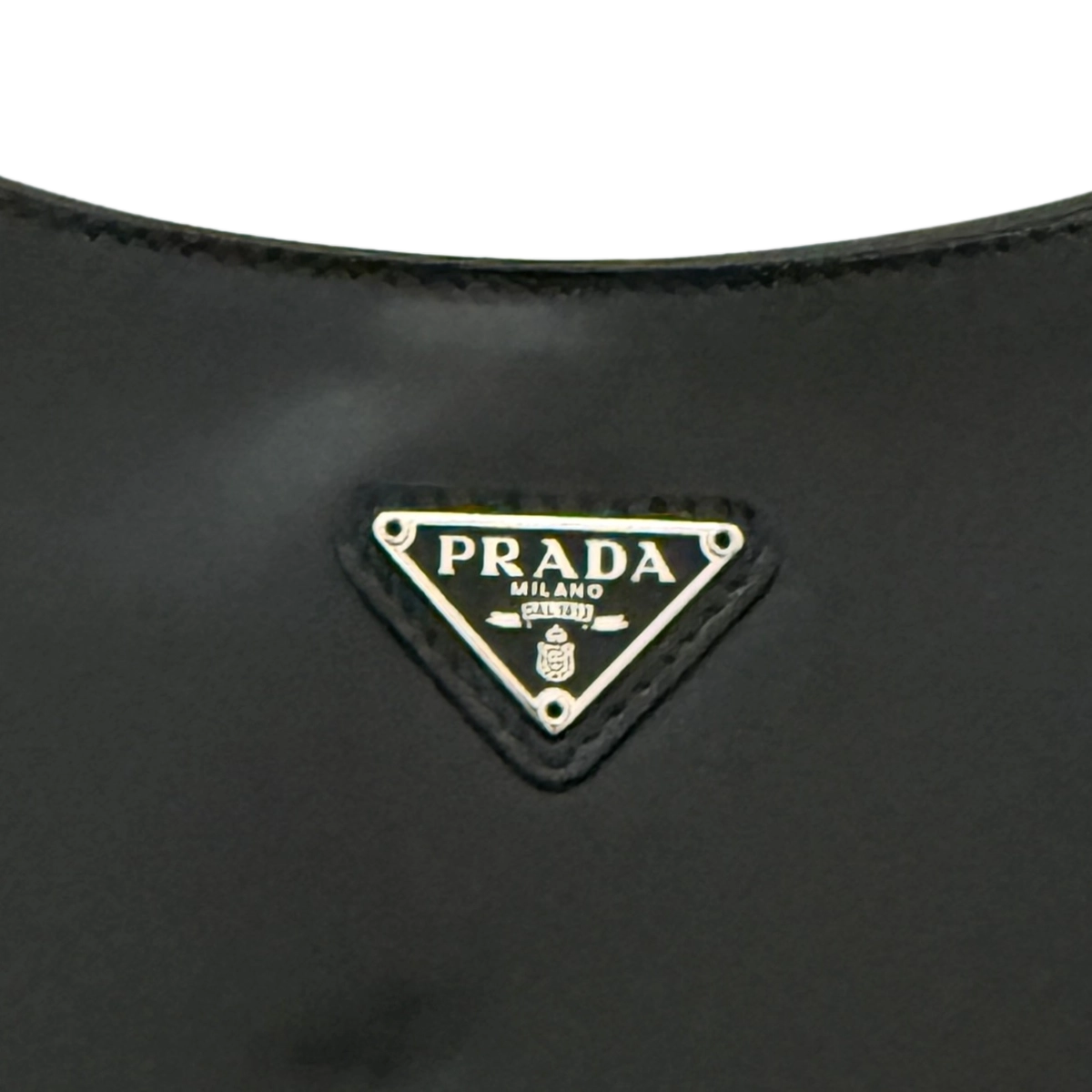 Prada Cleo Schultertasche gebürstetes Leder Schwarz / neuwertig Prada