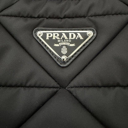 Prada Hobo Tasche Re-Nylon Padded Schultertasche schwarz 2025 / neuwertig Prada