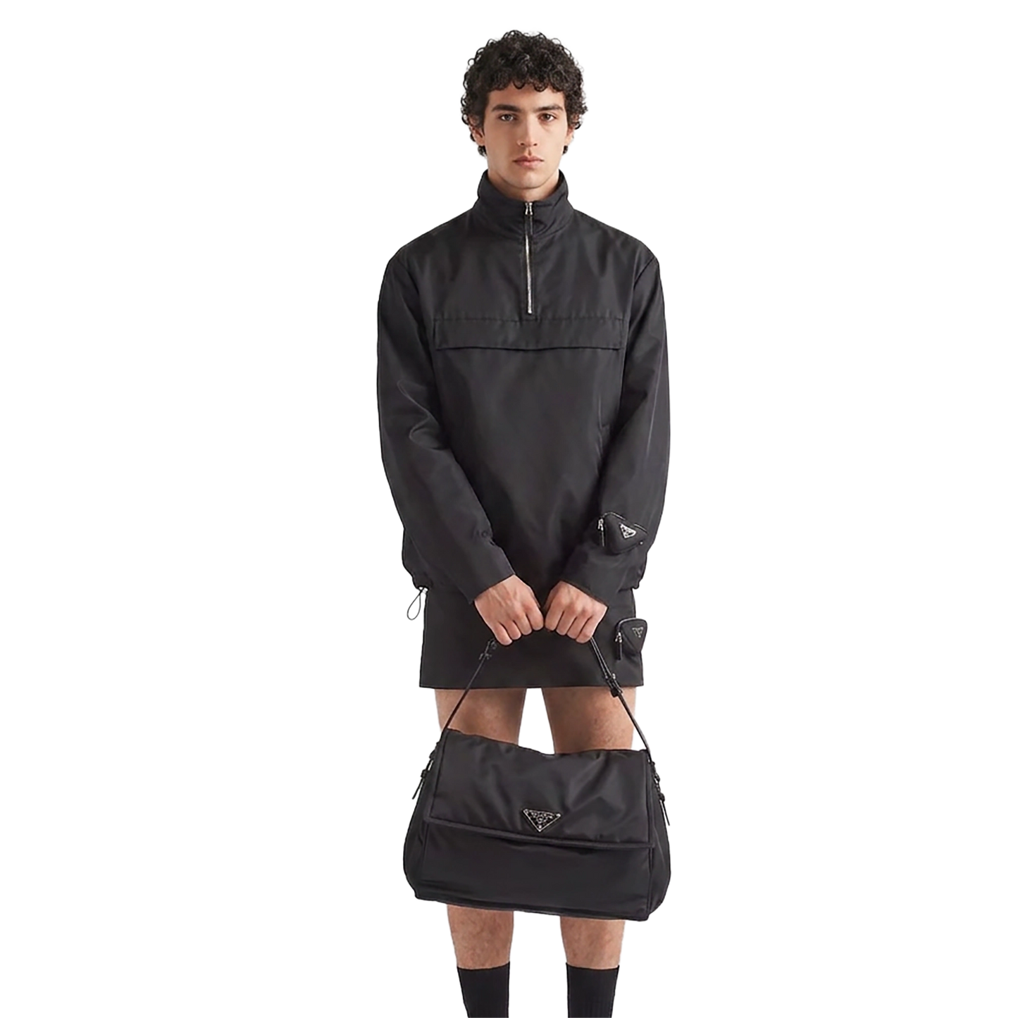 Prada Traveller Große Schultertasche aus Re-Nylon schwarz / neuwertig Prada