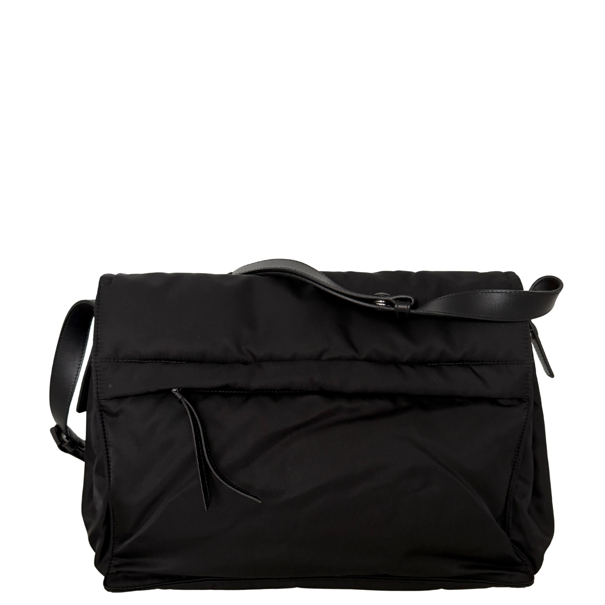 Prada Traveller Große Schultertasche aus Re-Nylon schwarz / neuwertig Prada