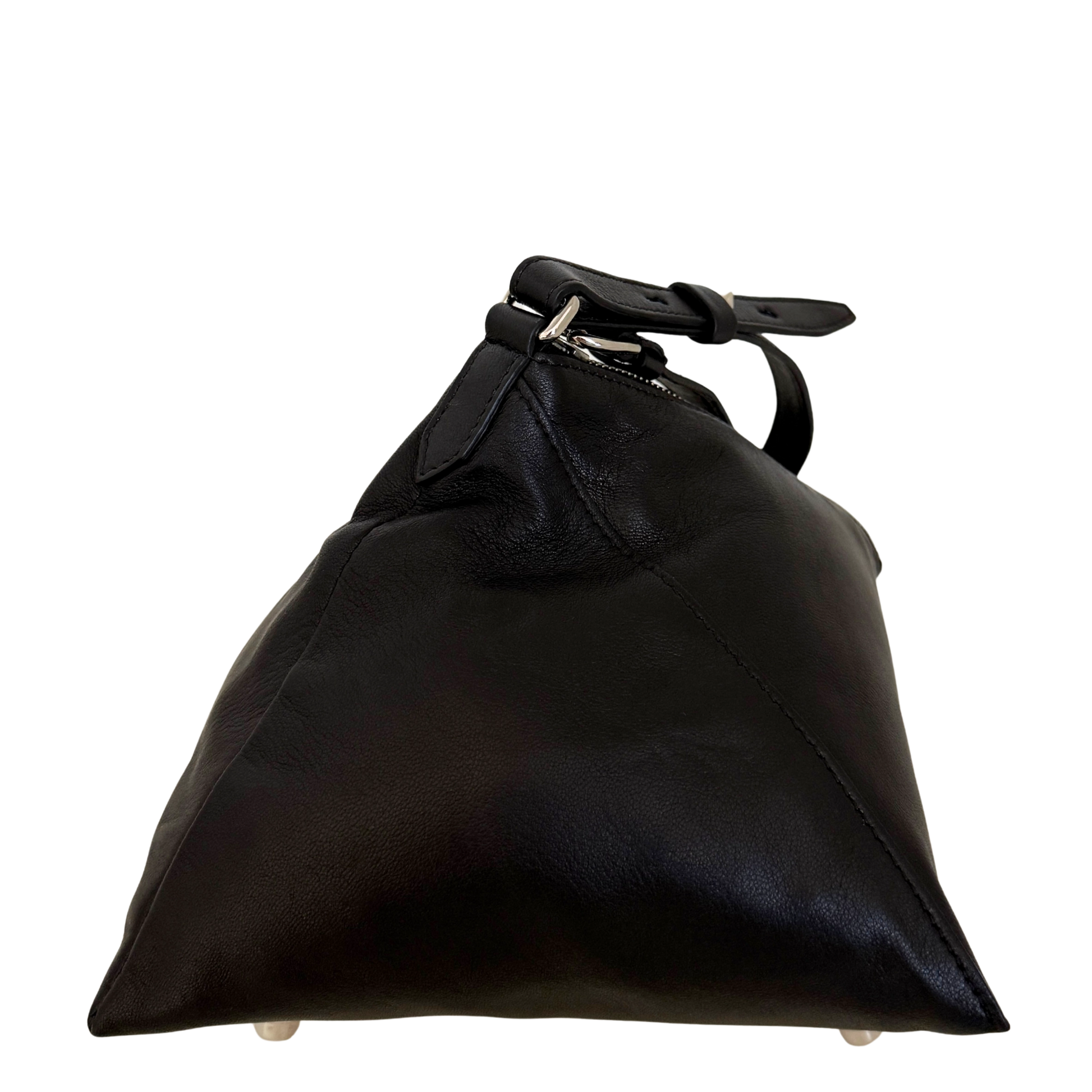Givenchy Pyramid Handtasche Schwarz / neuwertig Givenchy