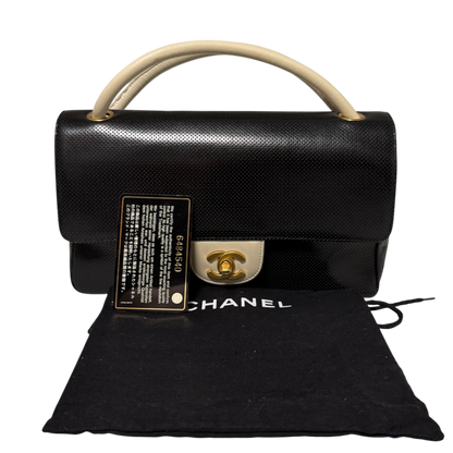 Chanel Single Flap Bag Medium Lammleder perforiert  Schwarz/Weiß / sehr gut Chanel