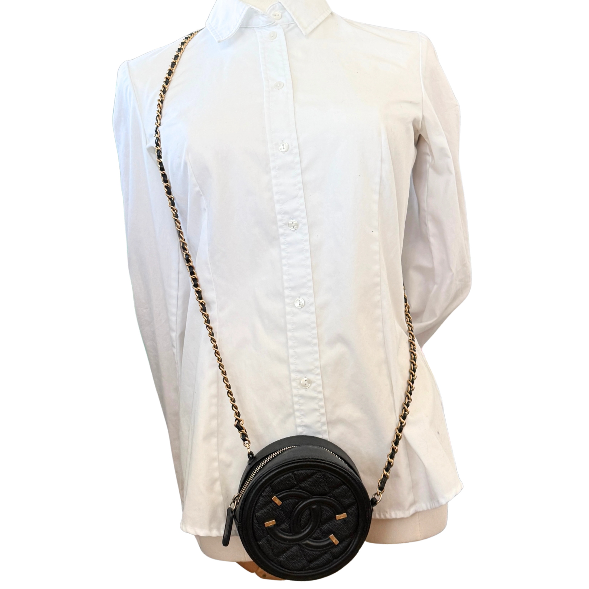 Chanel Runde CC Filigree Clutch aus Kaviarleder Schwarz / sehr gut Chanel