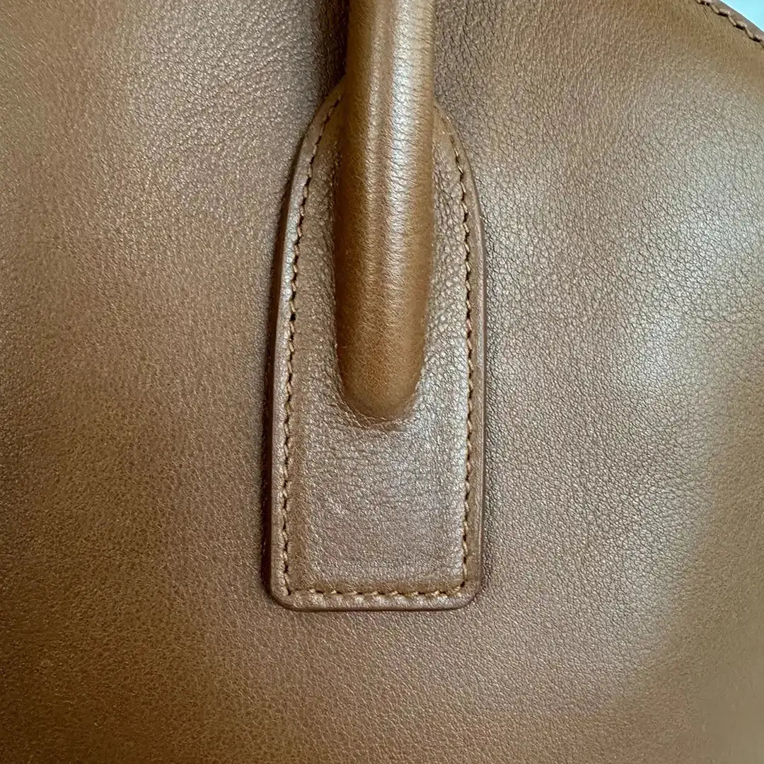 Saint Laurent Duffle Sac de Jour braun neue Kollektion / neuwertig Saint Laurent