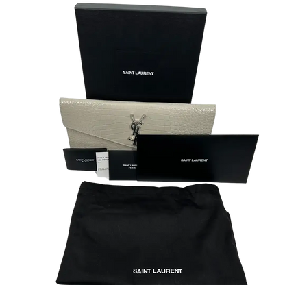 Saint Laurent Kalbsleder Krokodil geprägte Uptown Monogramm Pouch Creme / neuwertig Saint Laurent