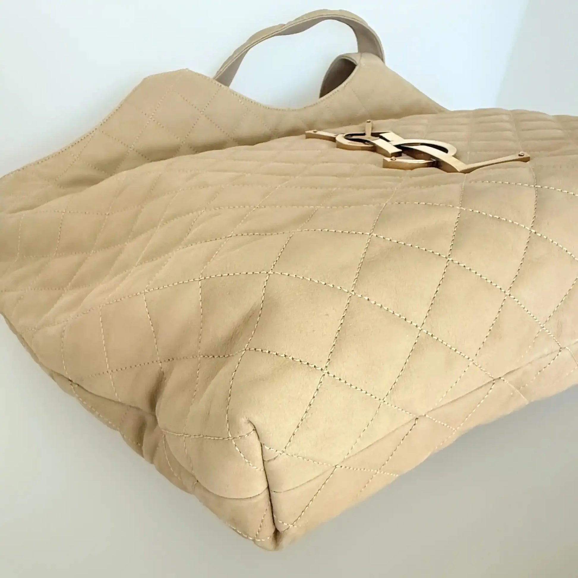 Saint Laurent YSL Icare Maxi Shopper gestepptes Nubukleder beige / neuwertig Saint Laurent