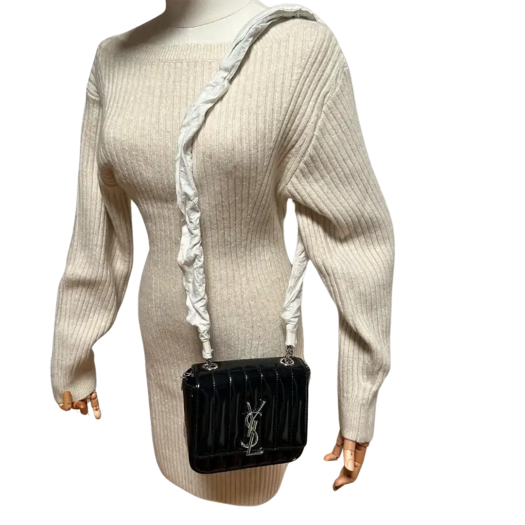 Saint Laurent YSL Vicky Small Lackleder / ungetragen Saint Laurent