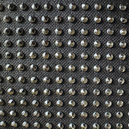 Saint Laurent mittelgroße Hobo-Bag LE 5 À 7 schwarz Nieten / neuwertig Saint Laurent