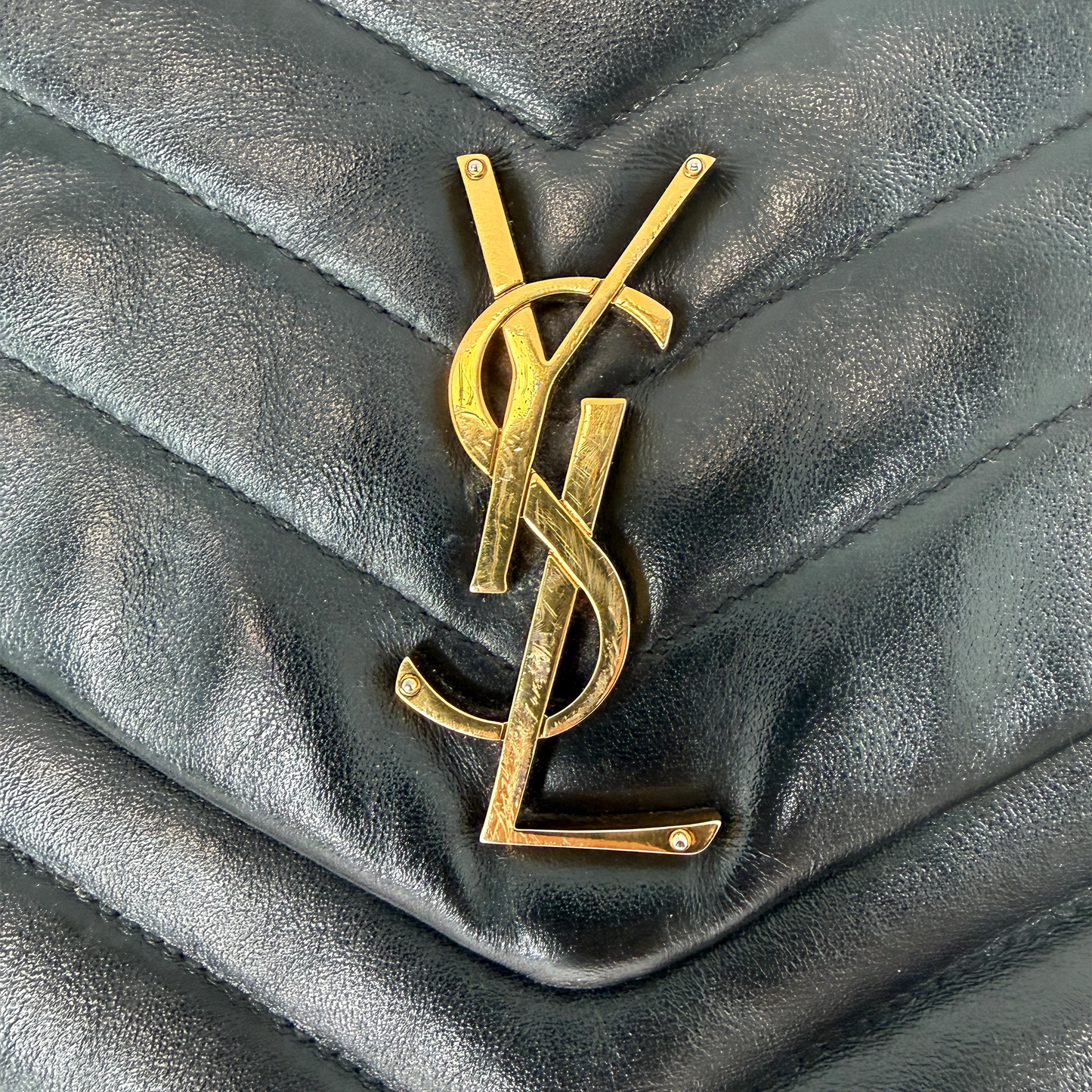 Saint Laurent LouLou Medium Leder Schwarz GHW Saint Laurent