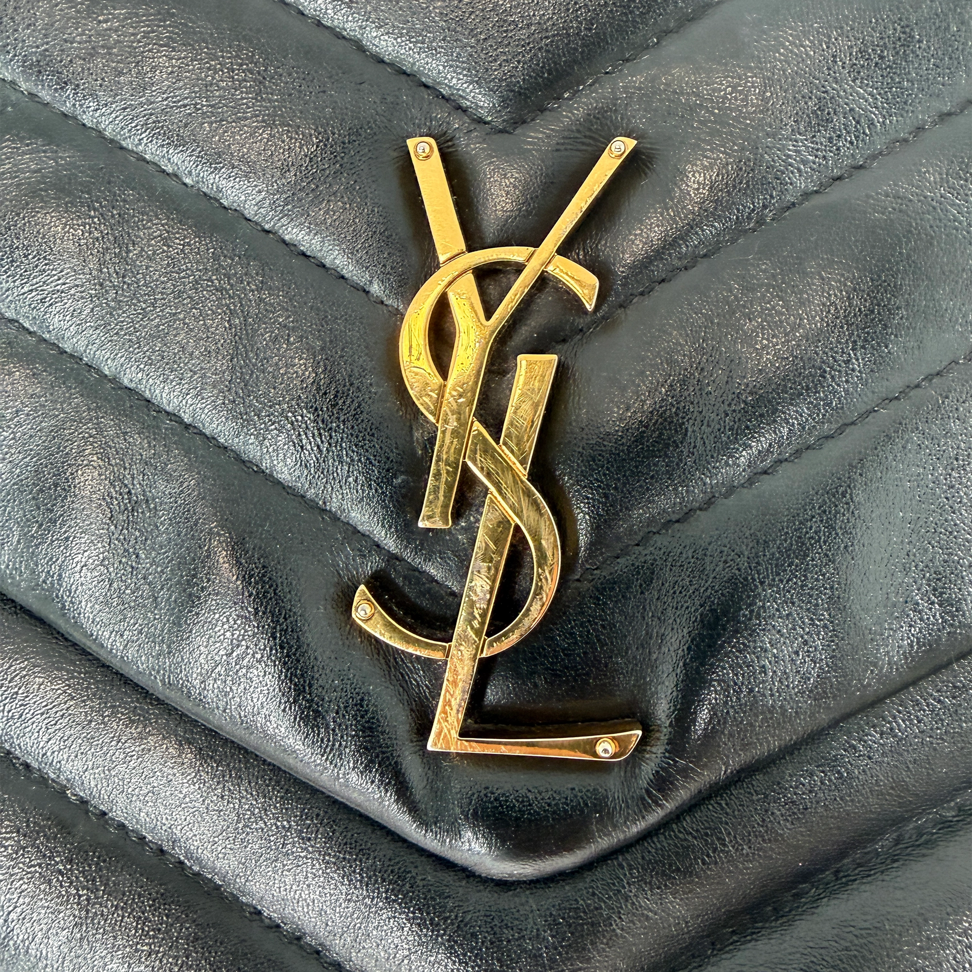 Saint Laurent LouLou Medium Leder Schwarz GHW Saint Laurent