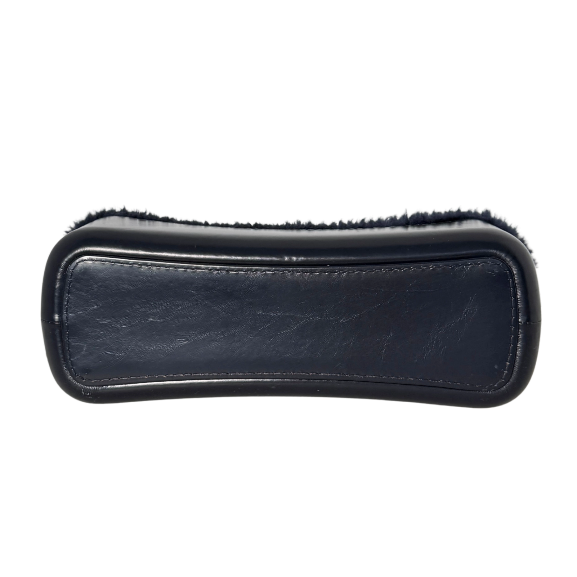 Chanel Gabrielle Hobo Bag klein Shearling Dunkelblau / gut Chanel