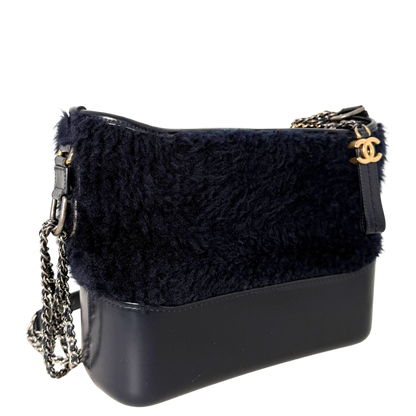 Chanel Gabrielle Hobo Bag klein Shearling Dunkelblau / gut Chanel