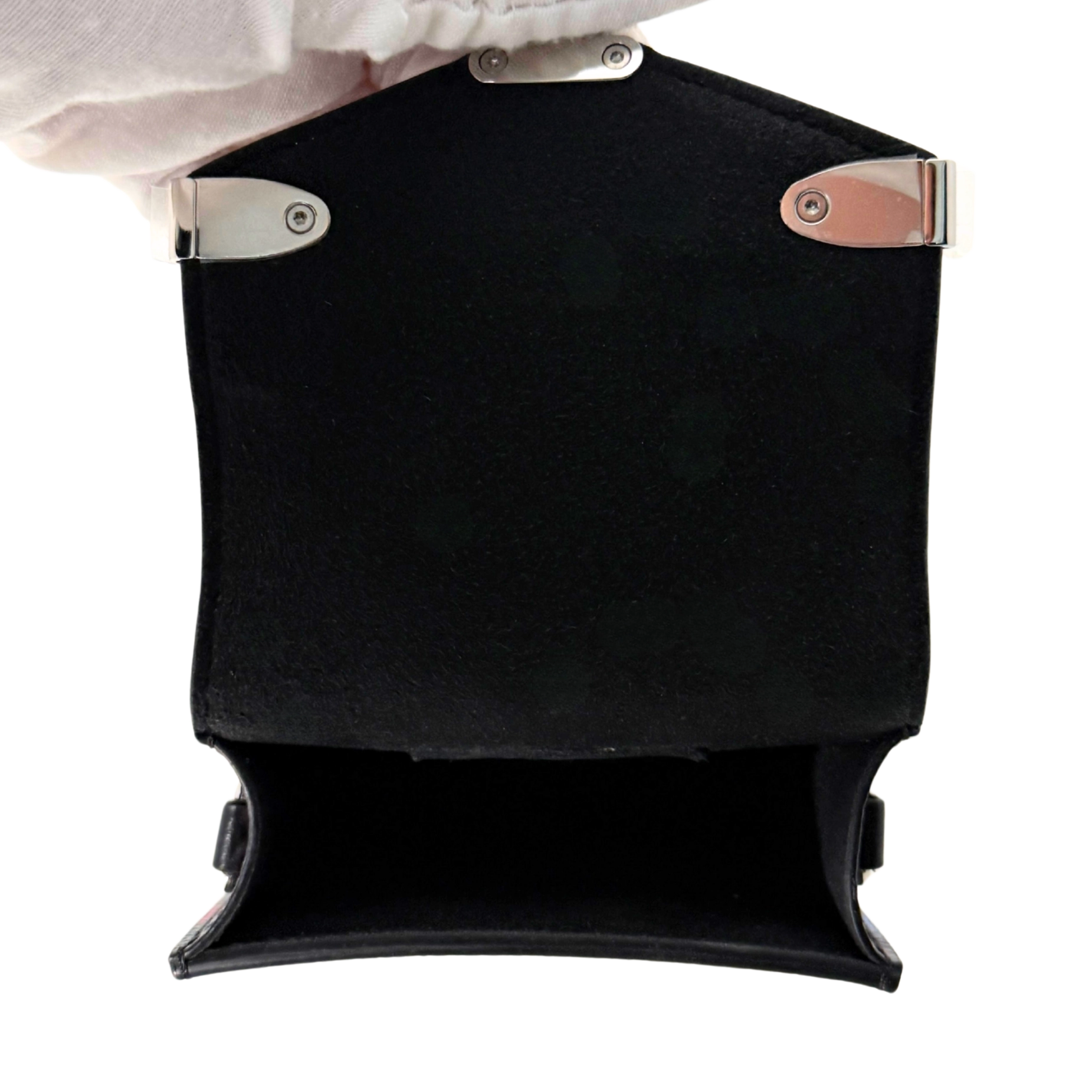 Louis Vuitton LV x TM Phone Pouch Métis Other Monogram Canvas M14098 Multicolor / neuwertig Louis Vuitton