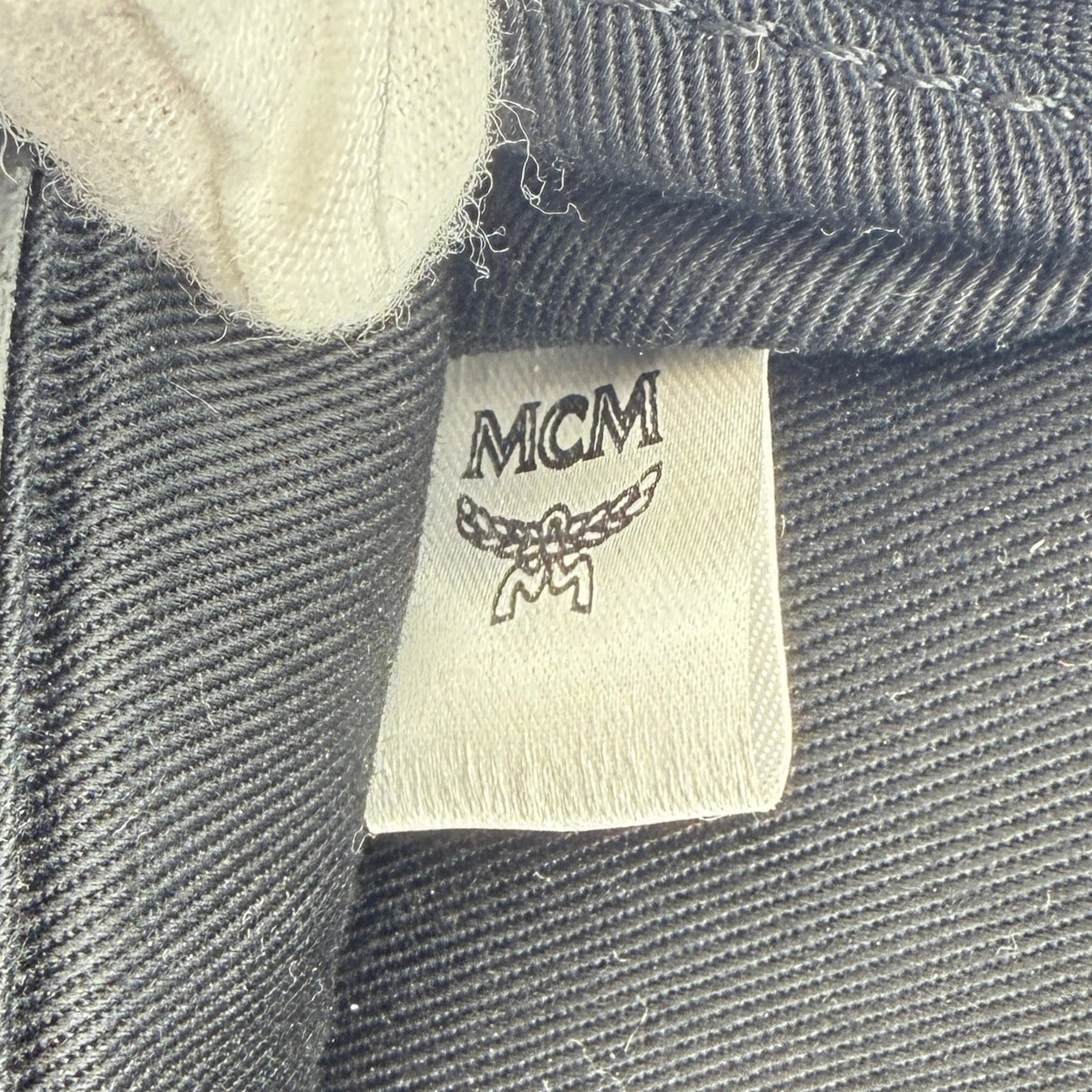 MCM Tech Flower Rucksack Small Schwarz / sehr gut