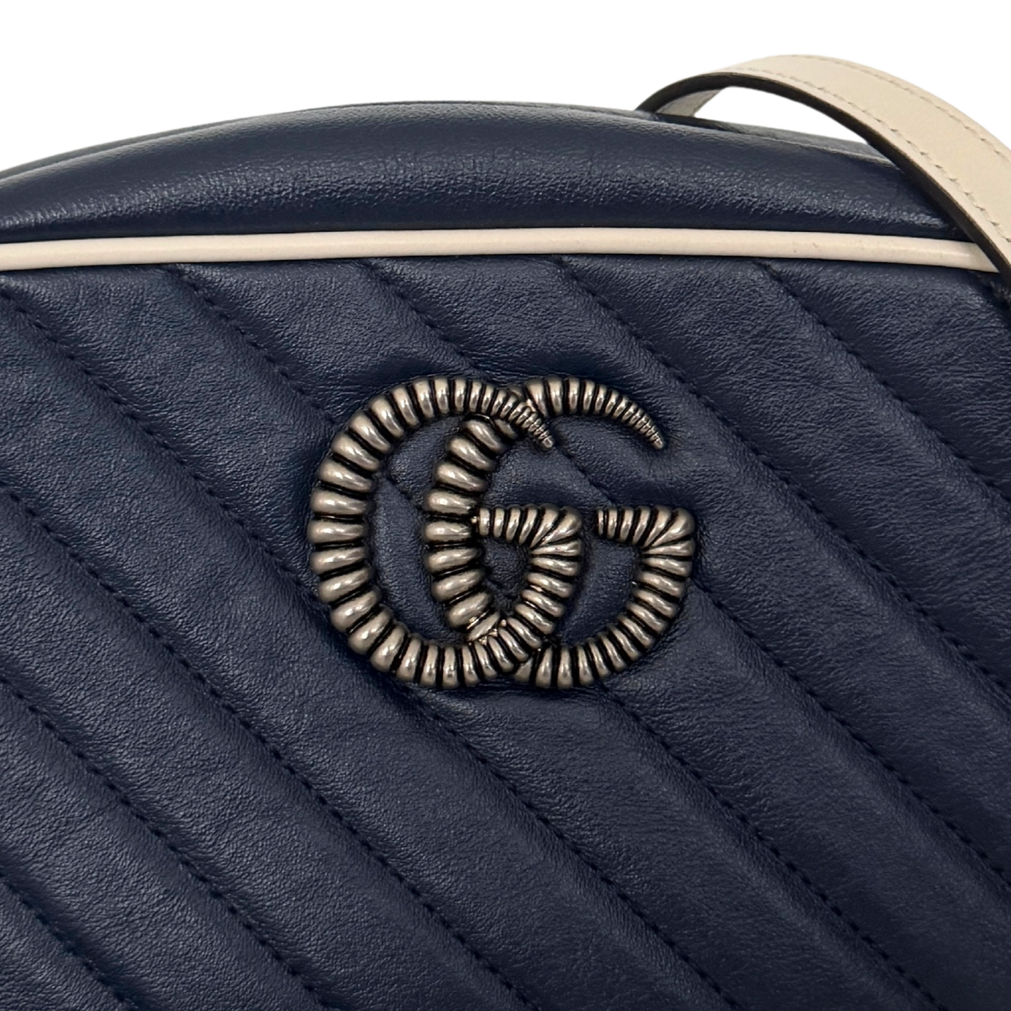 Gucci GG Marmont Torchon Schultertasche Blau / sehr gut Gucci