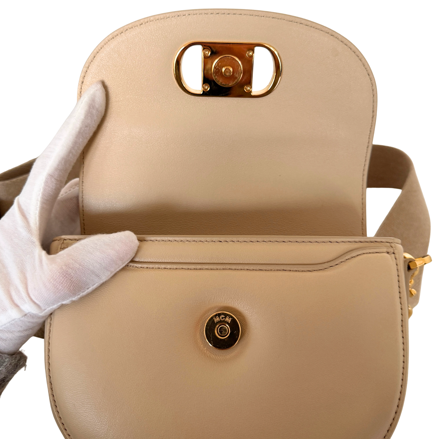 MCM Travia Umhängetasche Beige / sehr gut
