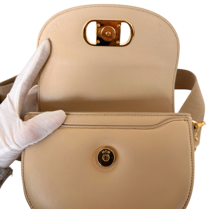 MCM Travia Umhängetasche Beige / sehr gut