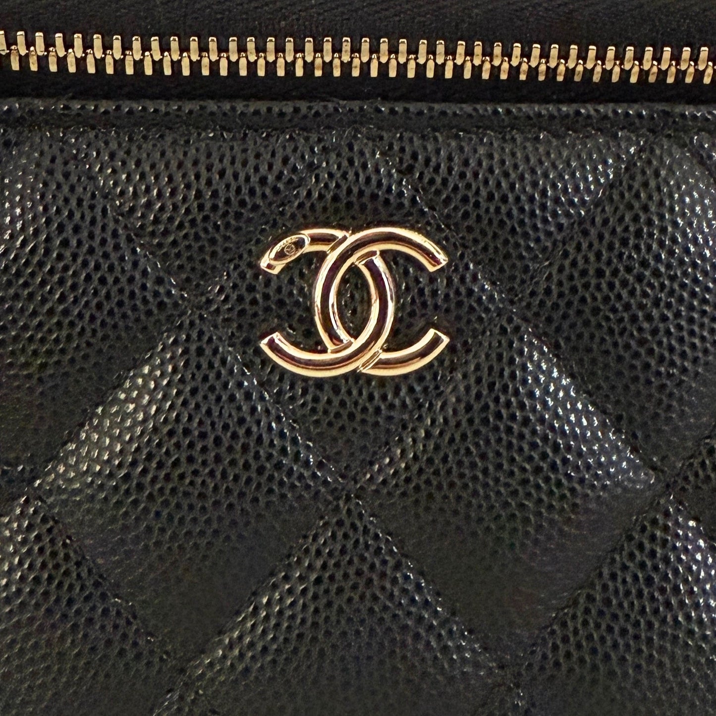 Chanel Vanity A Chain Kaviarleder goldene Hardware Schwarz / sehr gut Chanel