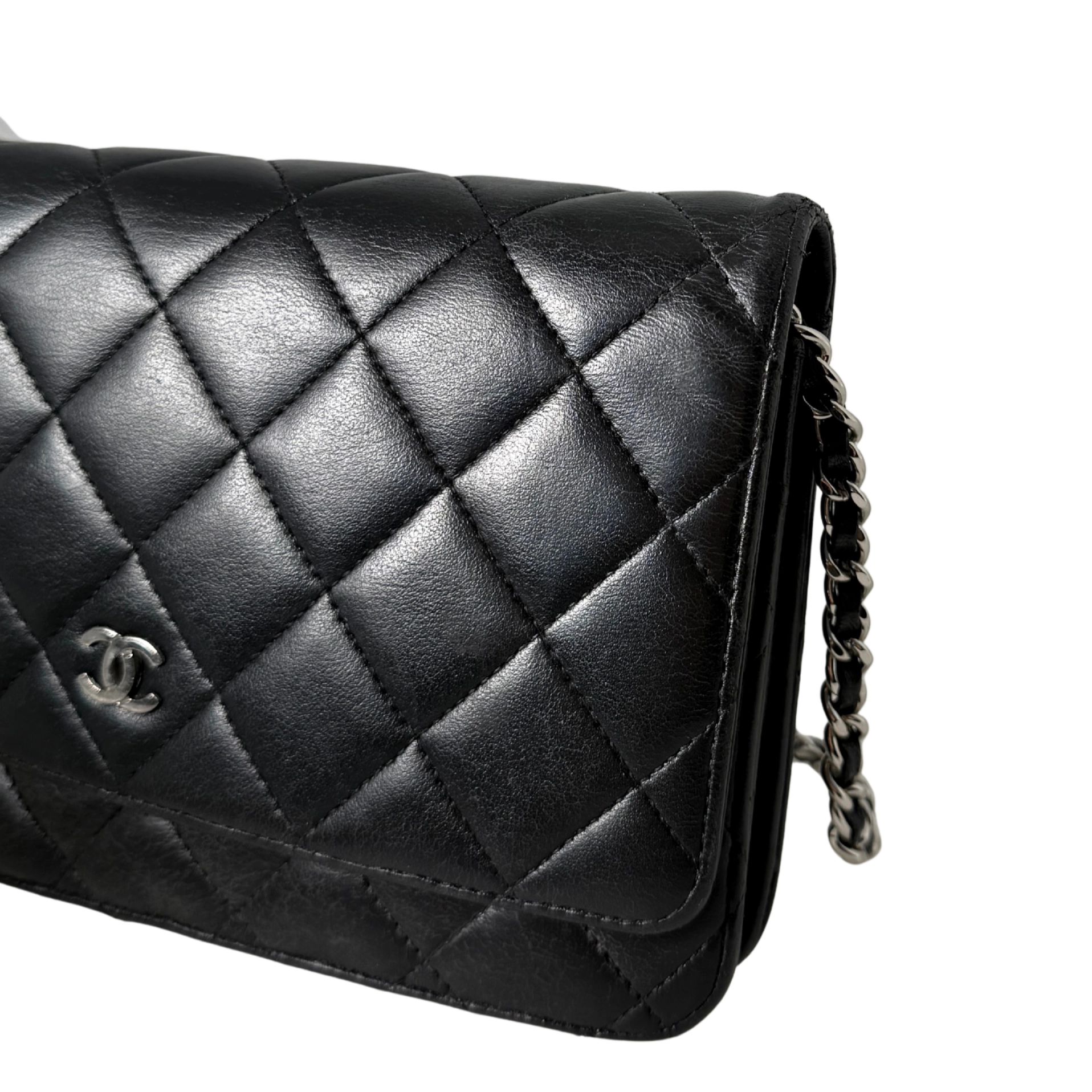 Chanel Wallet on Chain Bag Schwarz silberne Hardware / gut Chanel