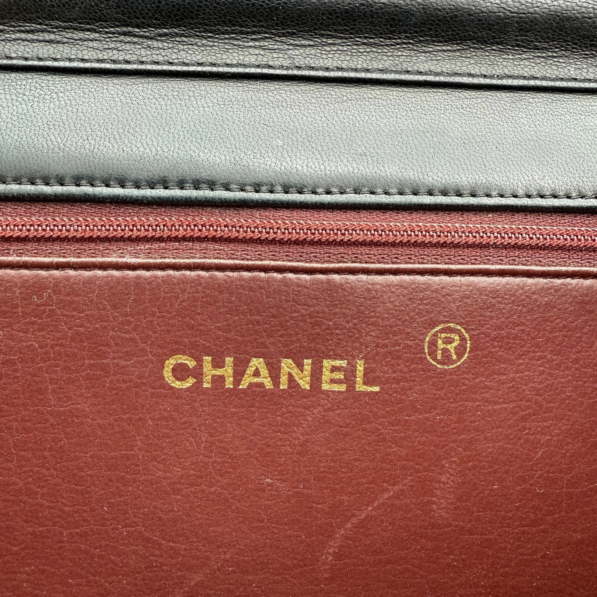 Chanel Timeless Wallet on Chain WOC Lammleder Schwarz / gut Chanel