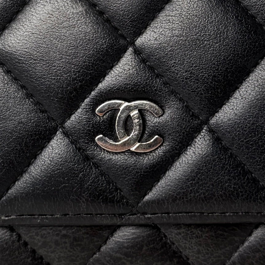 Chanel Wallet on Chain Bag Schwarz silberne Hardware / gut Chanel