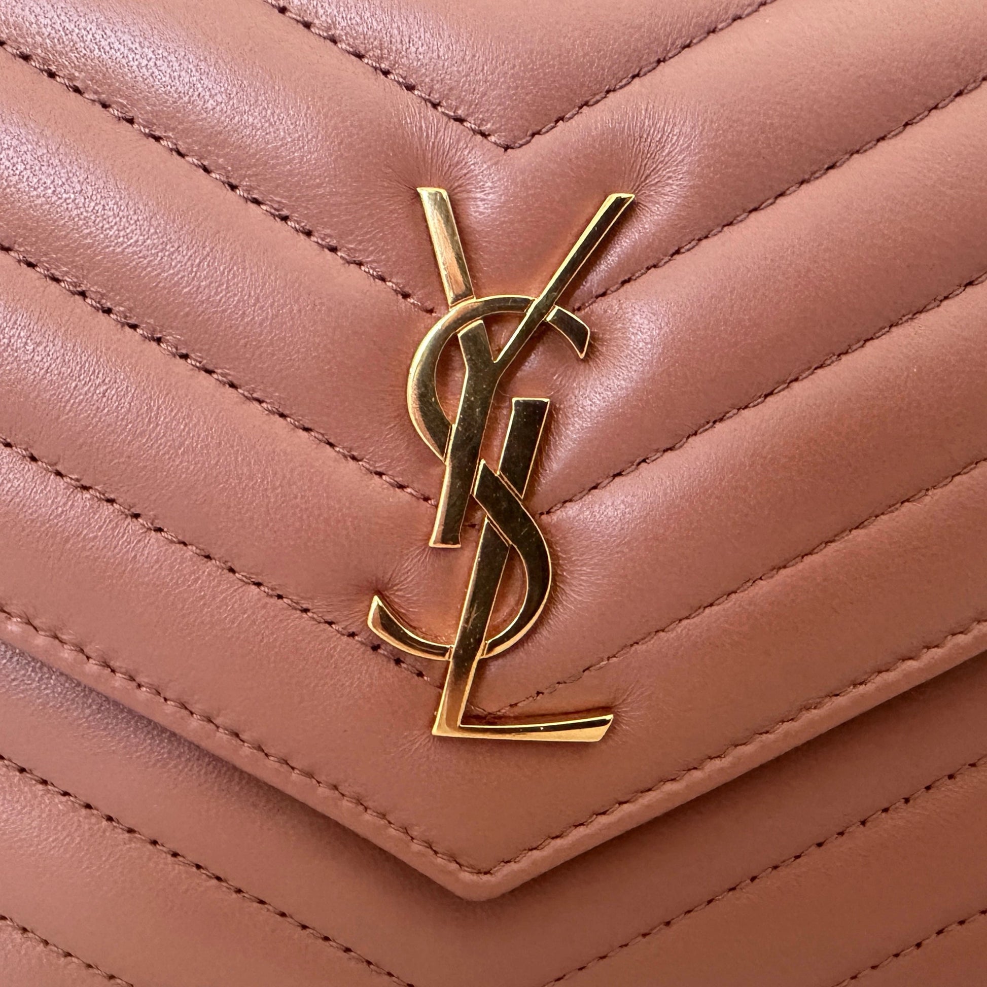 Saint Laurent YSL Cassandre Envelope mit Kettenriemen Rose Fullset / sehr gut Saint Laurent