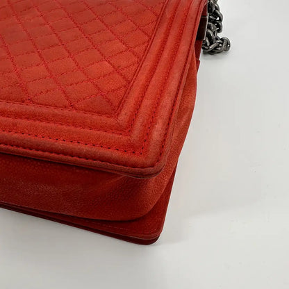 Chanel Boy Tasche Large Kaviar Wildleder rot / gut Chanel