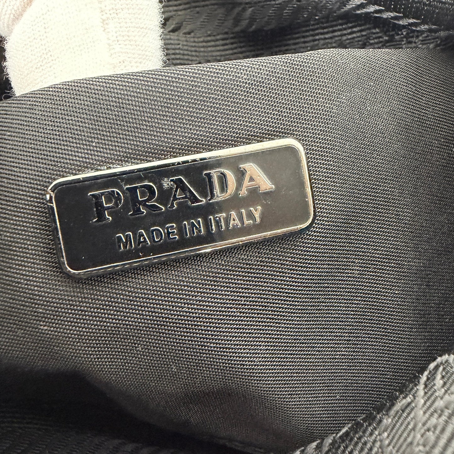 Prada Mini Bag aus Nylon schwarz mit Strass-Logo / sehr gut Prada