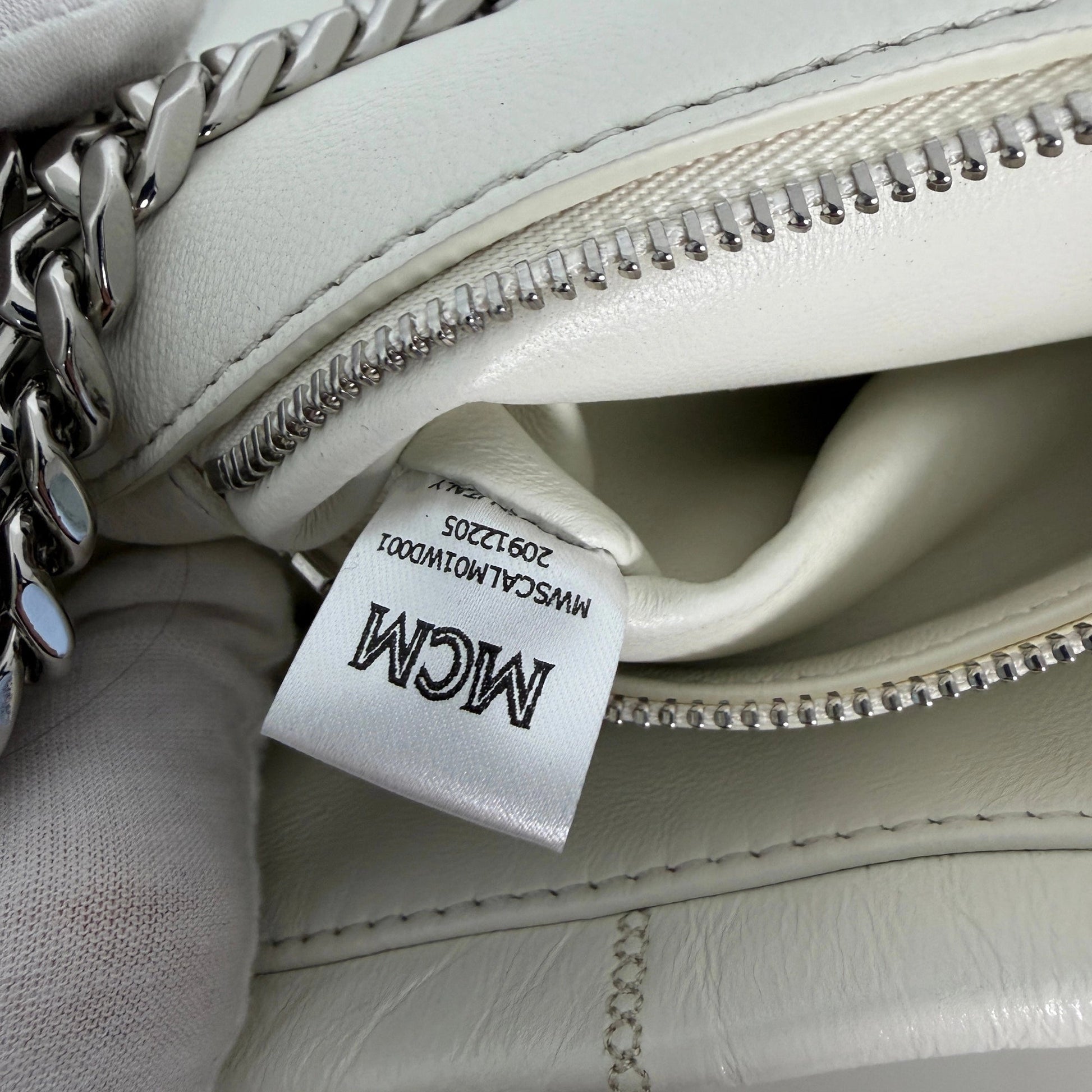 MCM Travia Shearling Shoulder Bag Off- White / neuwertig MCM