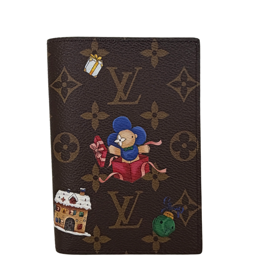 Louis Vuitton Vivienne 2025 Passport Cover Monogram Iced Gold Fullset / neuwertig Louis Vuitton