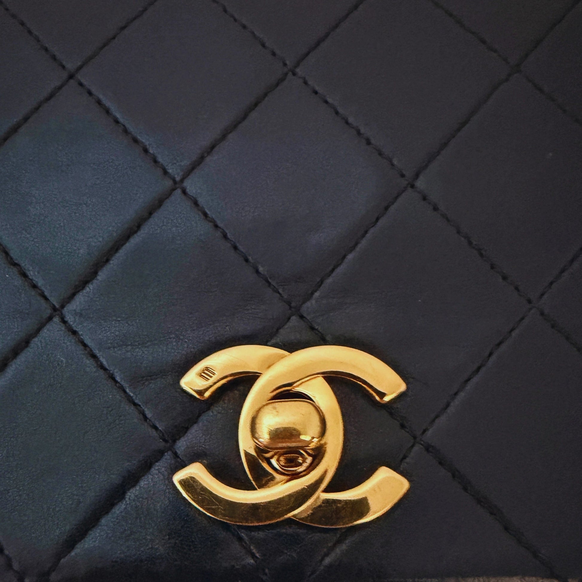Chanel Timeless Single Flap Small Lammleder Schwarz / gut Chanel