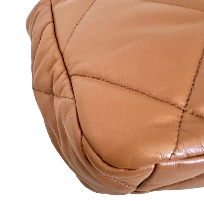 Chanel 19 Flap Bag Medium Tasche glänzendes Lammleder Caramel / sehr gut Chanel